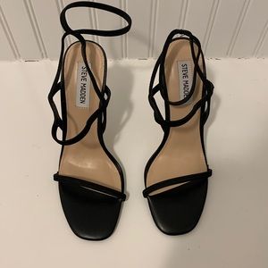 Steve Madden Strappy heels size 7.5